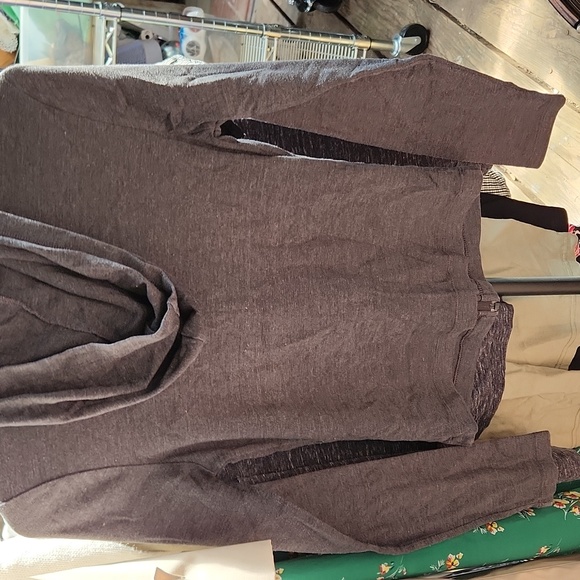 Kavio Lightweight Zip-up Hoodie Hawaii Dark Gray Size Junior Large - Picture 3 of 3